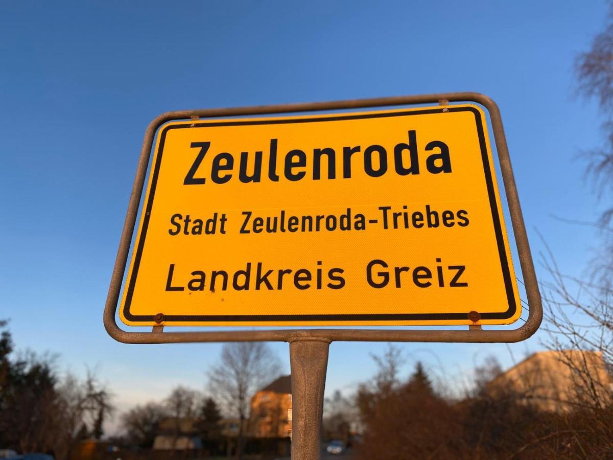 Hotel Goldener Loewe Zeulenroda-Triebes Exterior foto